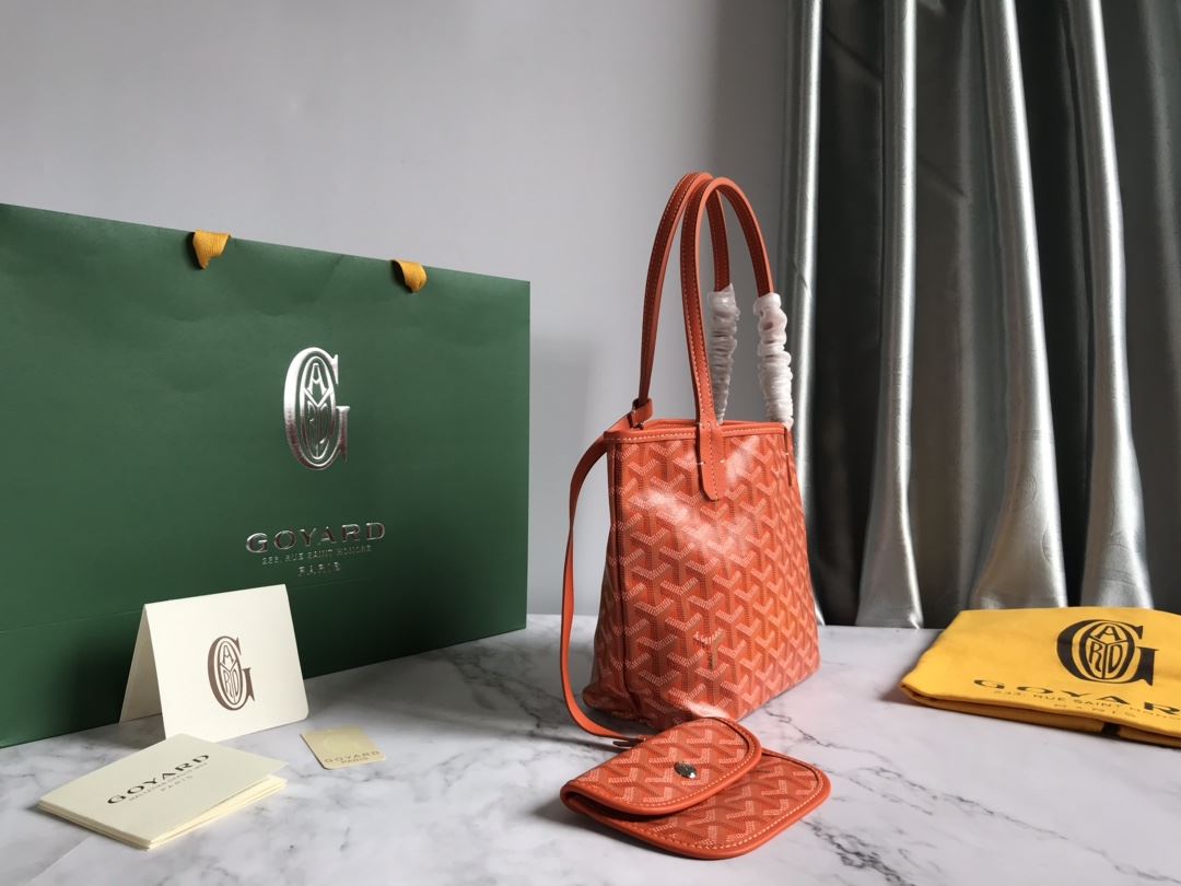 Goyard Shopping Bags